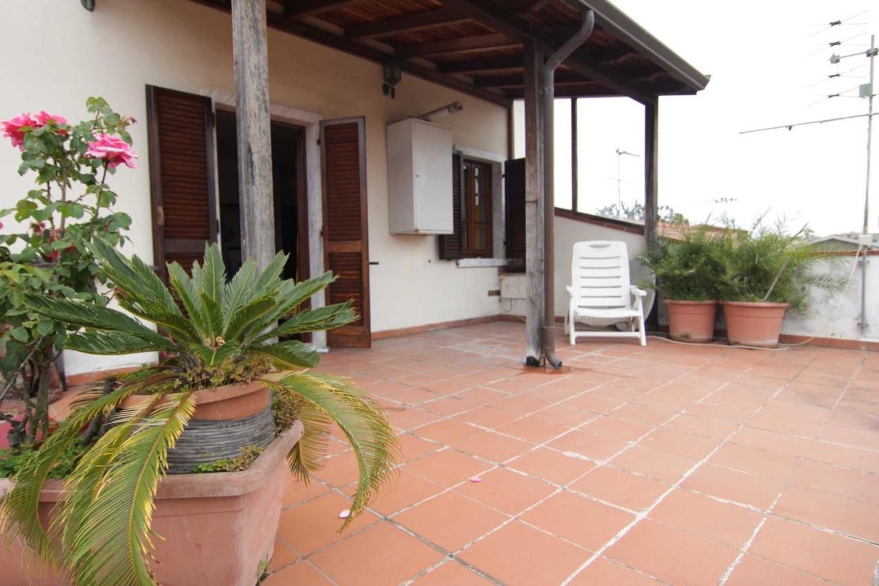 L'Arrocco Bed And Breakfast Marina Di Carrara Exterior foto