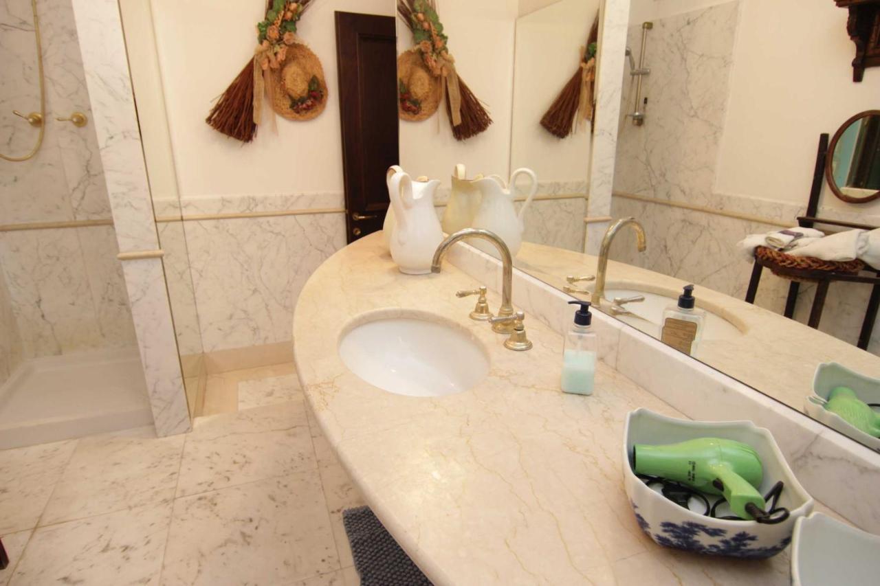 L'Arrocco Bed And Breakfast Marina Di Carrara Exterior foto