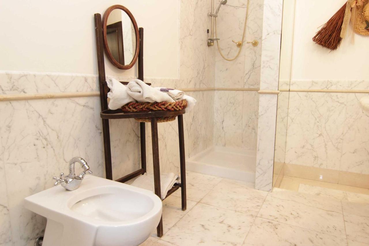 L'Arrocco Bed And Breakfast Marina Di Carrara Exterior foto