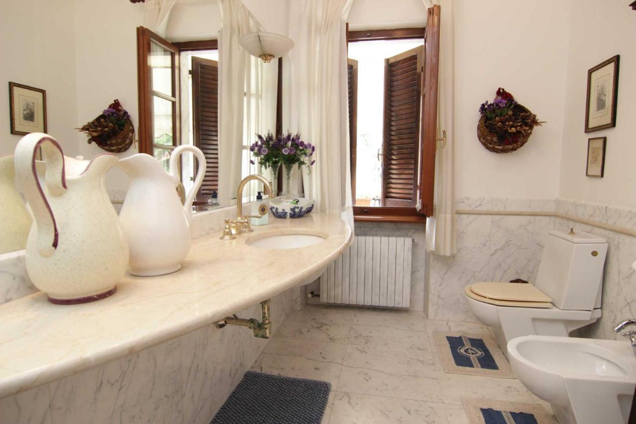 L'Arrocco Bed And Breakfast Marina Di Carrara Exterior foto
